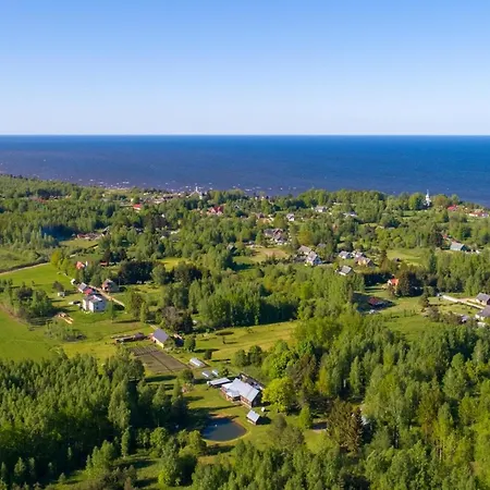 Campsite Peipsi Caravani Puhkemaja Nina